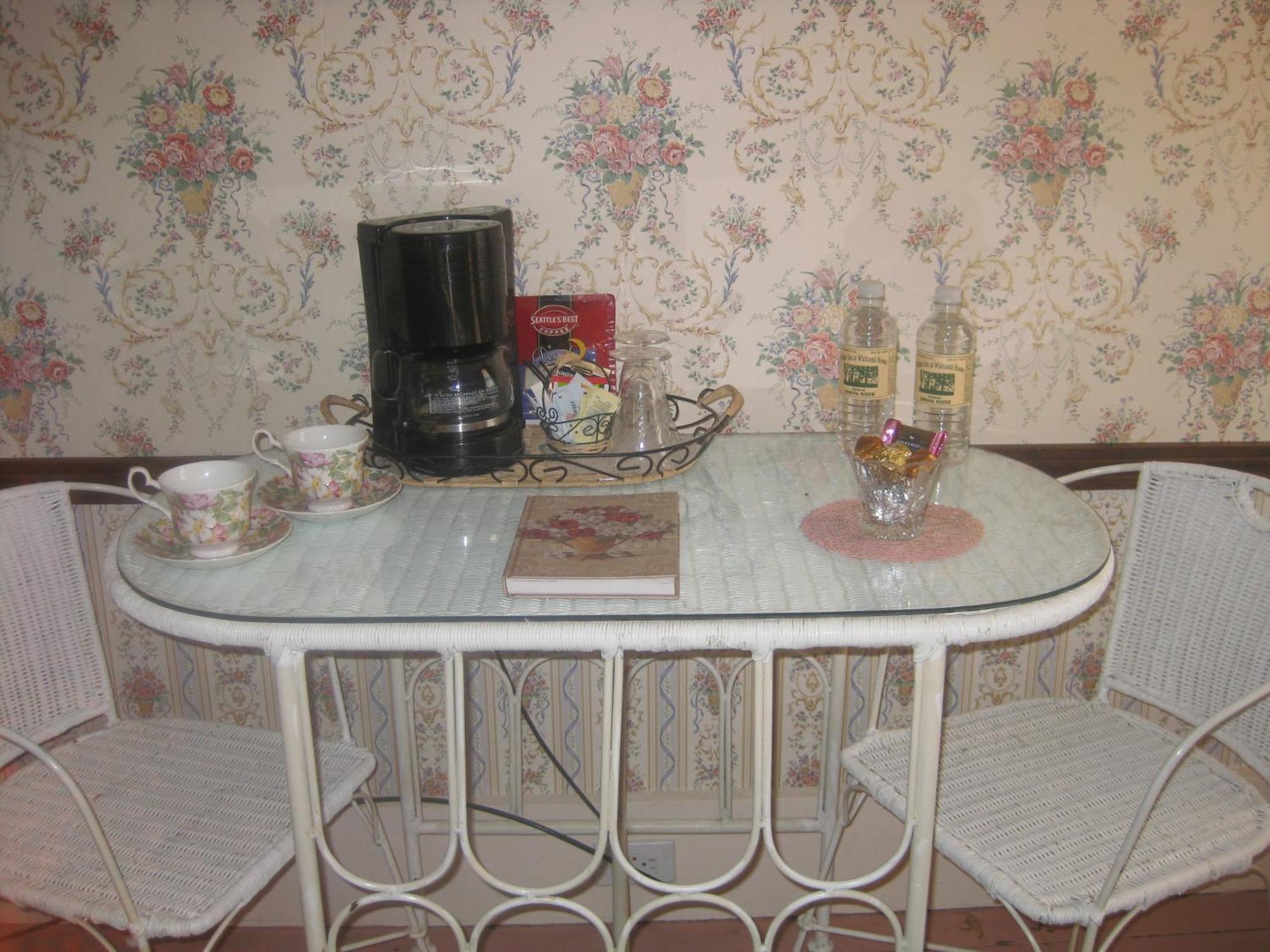 The Bridges Inn At Whitcomb House B&B Swanzey Exteriör bild