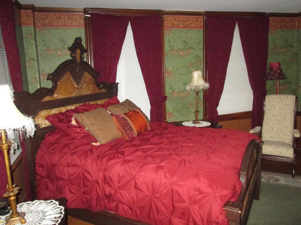The Bridges Inn At Whitcomb House B&B Swanzey Exteriör bild