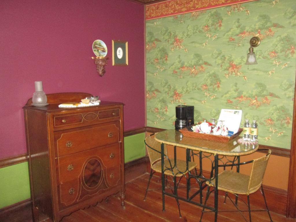 The Bridges Inn At Whitcomb House B&B Swanzey Exteriör bild