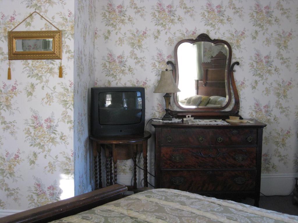 The Bridges Inn At Whitcomb House B&B Swanzey Rum bild